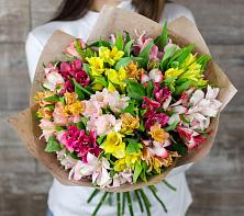 Букет цветов из:  Альстромерии #REPLACE_PRED# Красный Коммунар