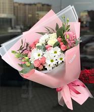 Букет цветов из:  Розы, Лизиантусы и Хризантемы в Красный Коммунар