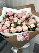 Букет цветов из:  Розы в Красный Коммунар